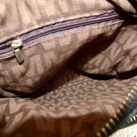 MKF Collection by Mia K Crossbody Vegan Faux Leather Bag Navy Blue - Picture 8 of 9